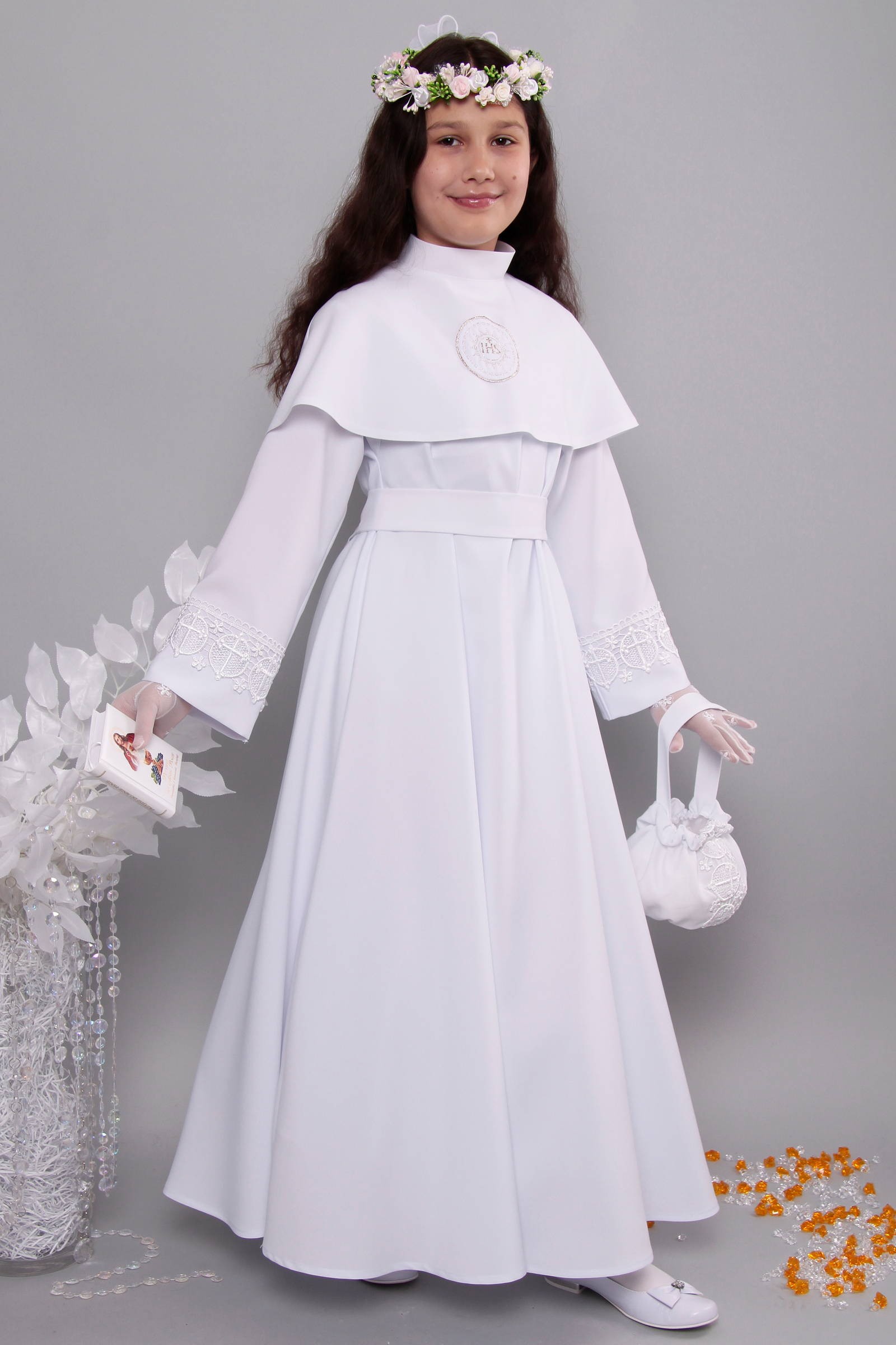 Alba komunijna z gipiurą 6/RS2 - sukieneczkowa - obraz 2