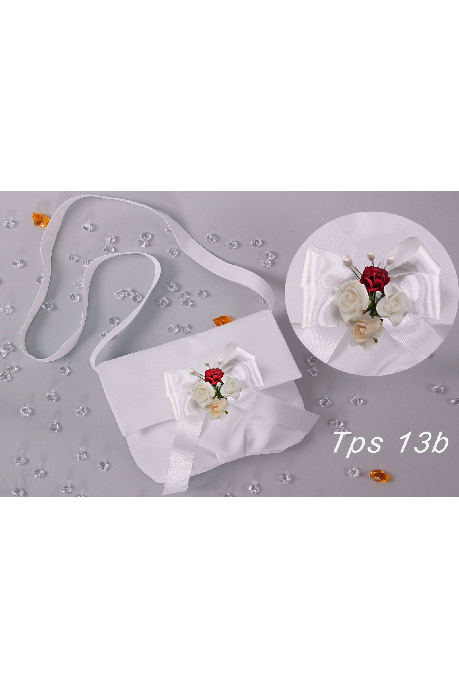 Torebka komunijna satynowa z bukietem na pasek - obraz 2