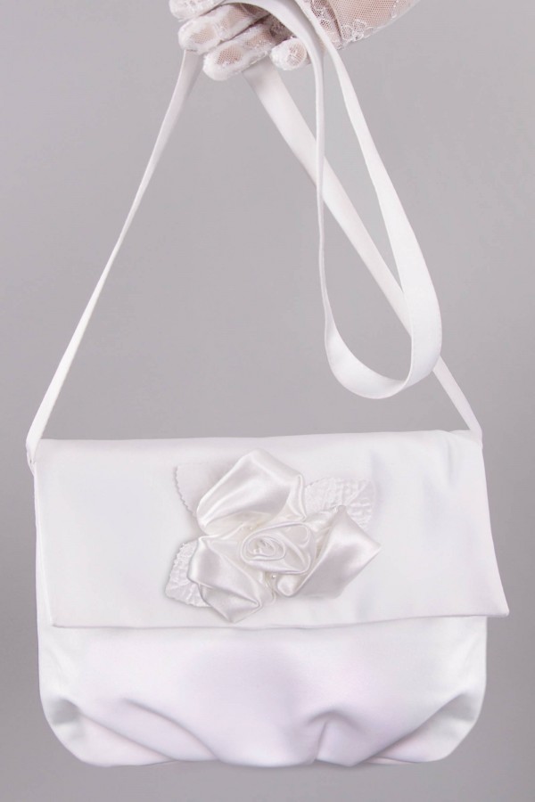 Torebka komunijna satynowa na pasek Tps2