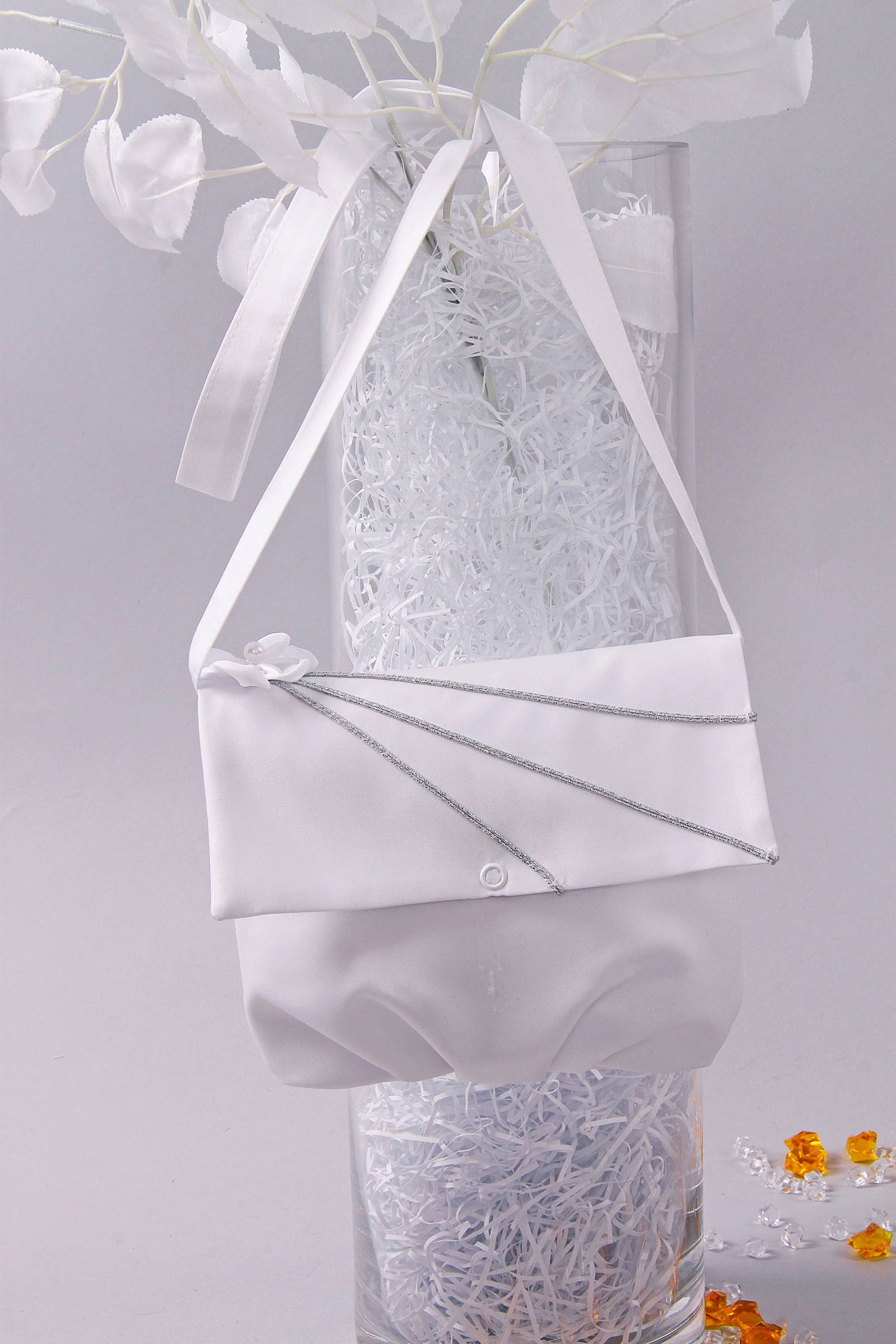 Torebka komunijna satynowa na pasek Tps16 - obraz 1