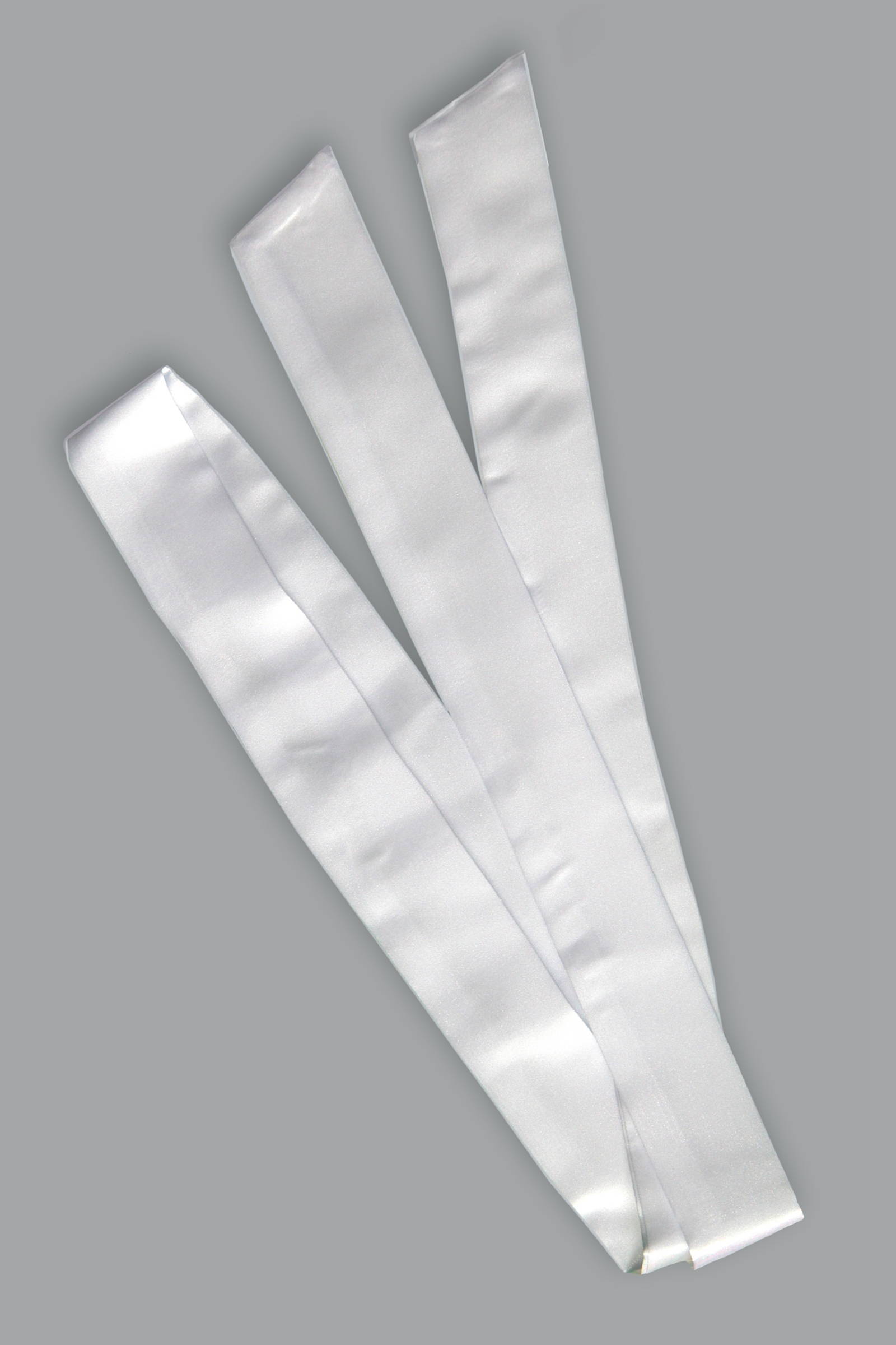 Pasy białe do alb i sukienek komunijnych - obraz 1