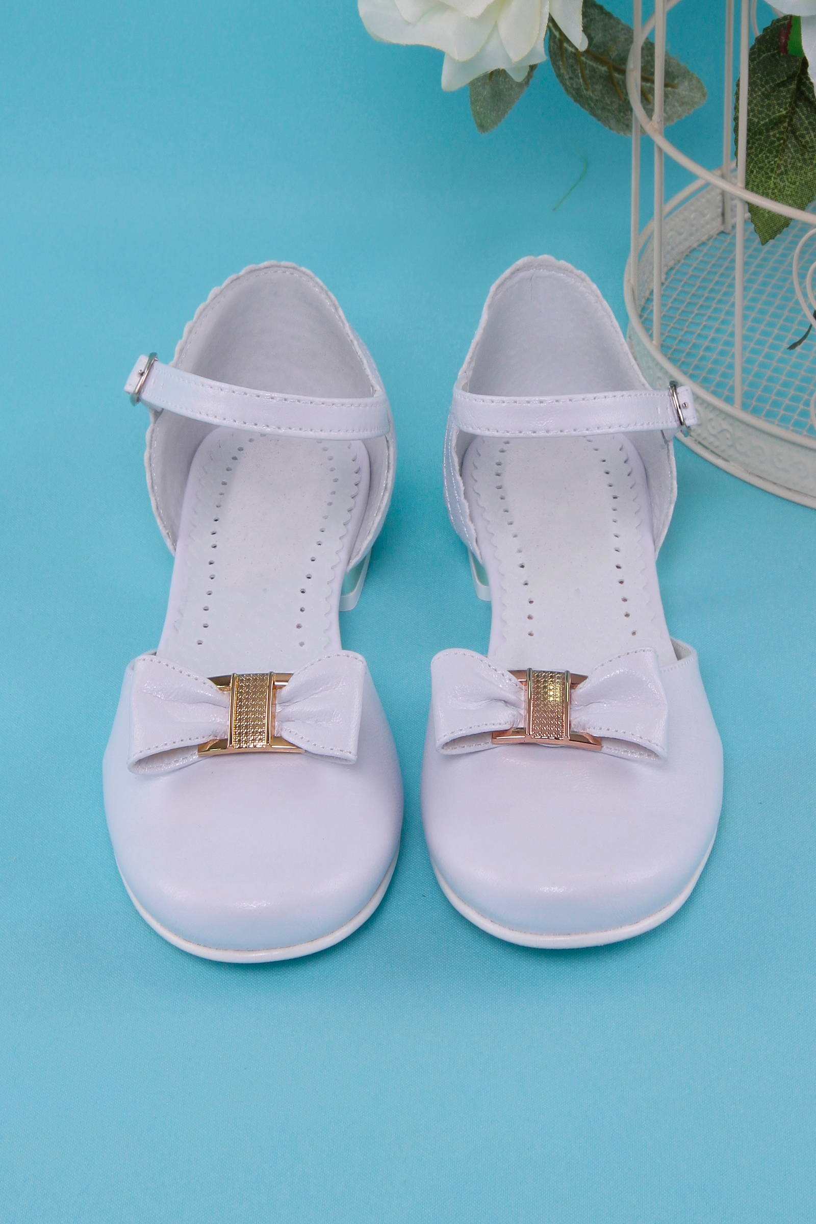 Buty komunijne 672 - obraz 1