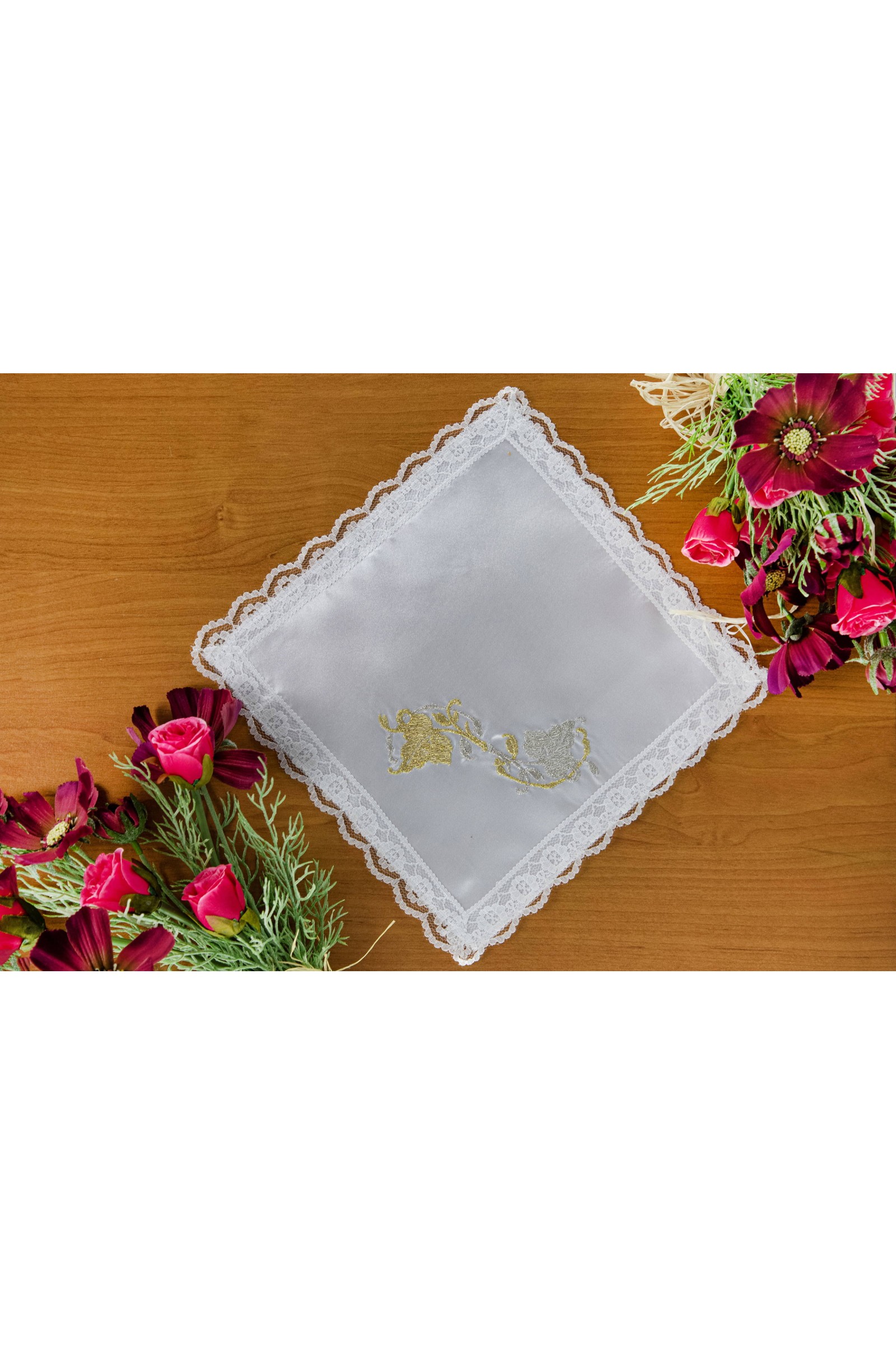 Chusteczka komunijna haftowana CH10 - obraz 1