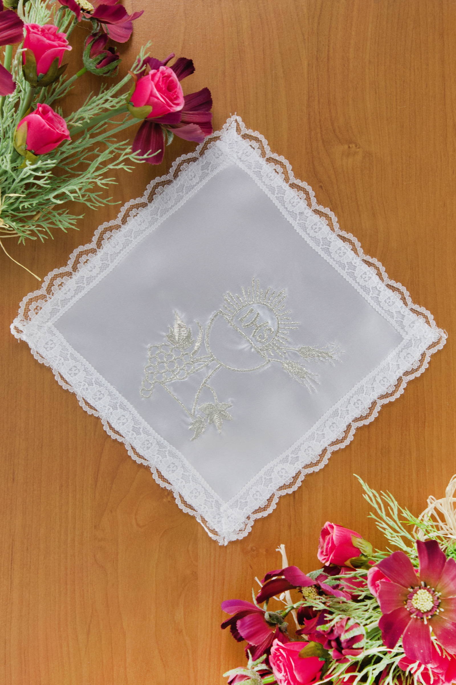 Chusteczka komunijna haftowana CH11 - obraz 0