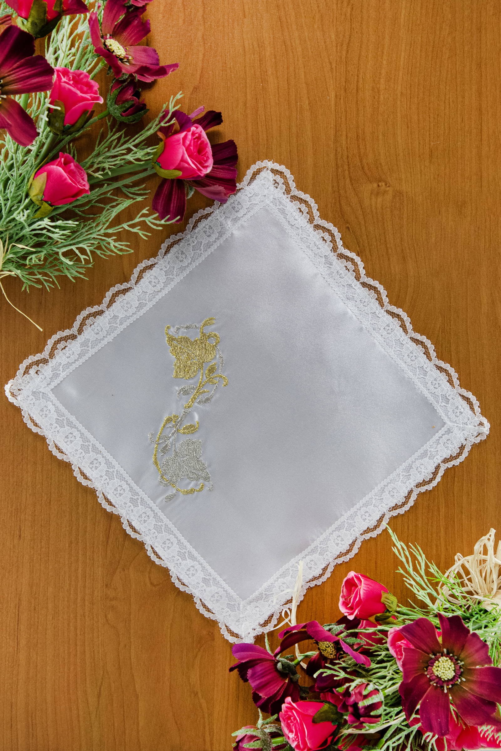 Chusteczka komunijna haftowana CH10 - obraz 0