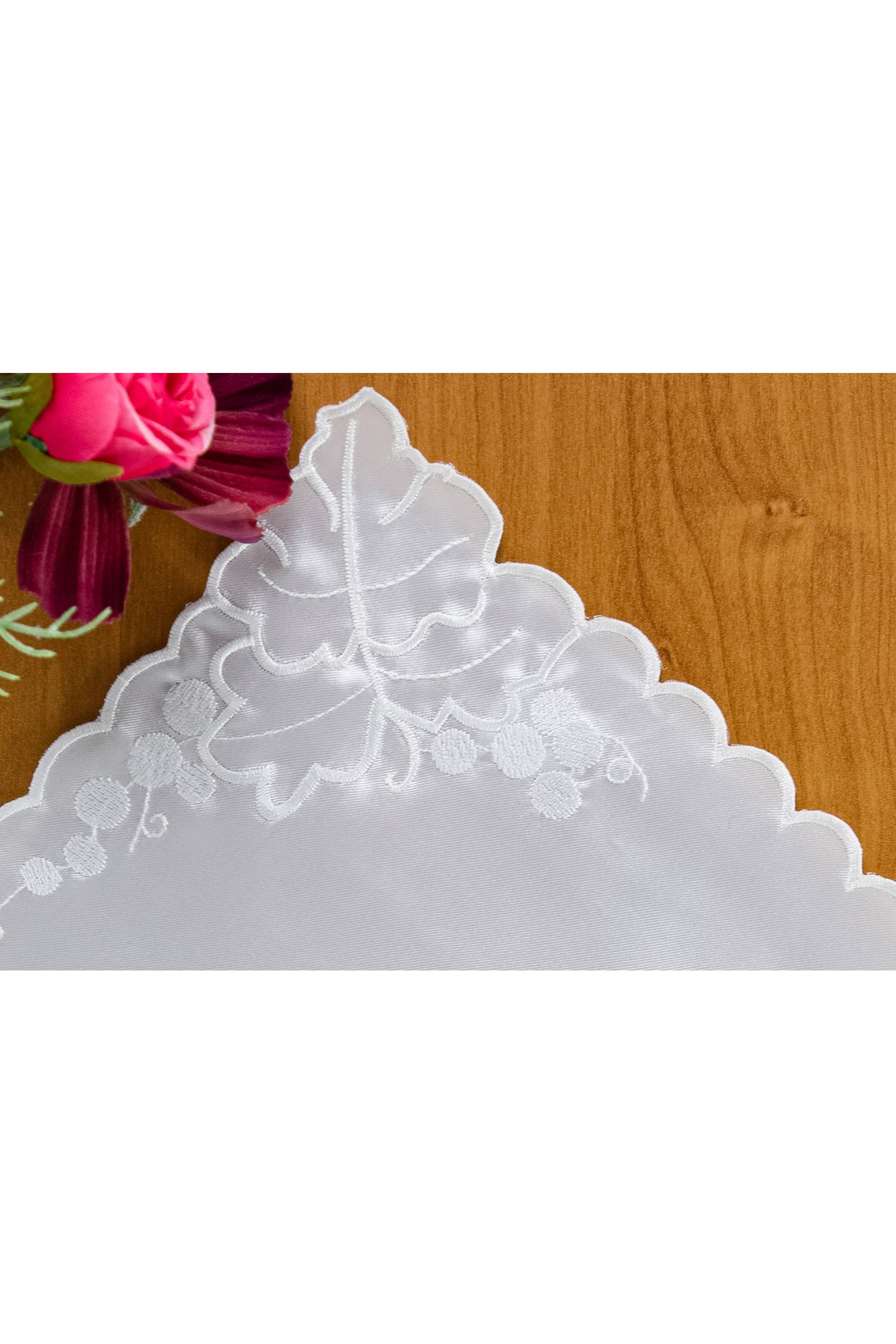 Chusteczka komunijna haftowana CH7 - obraz 2