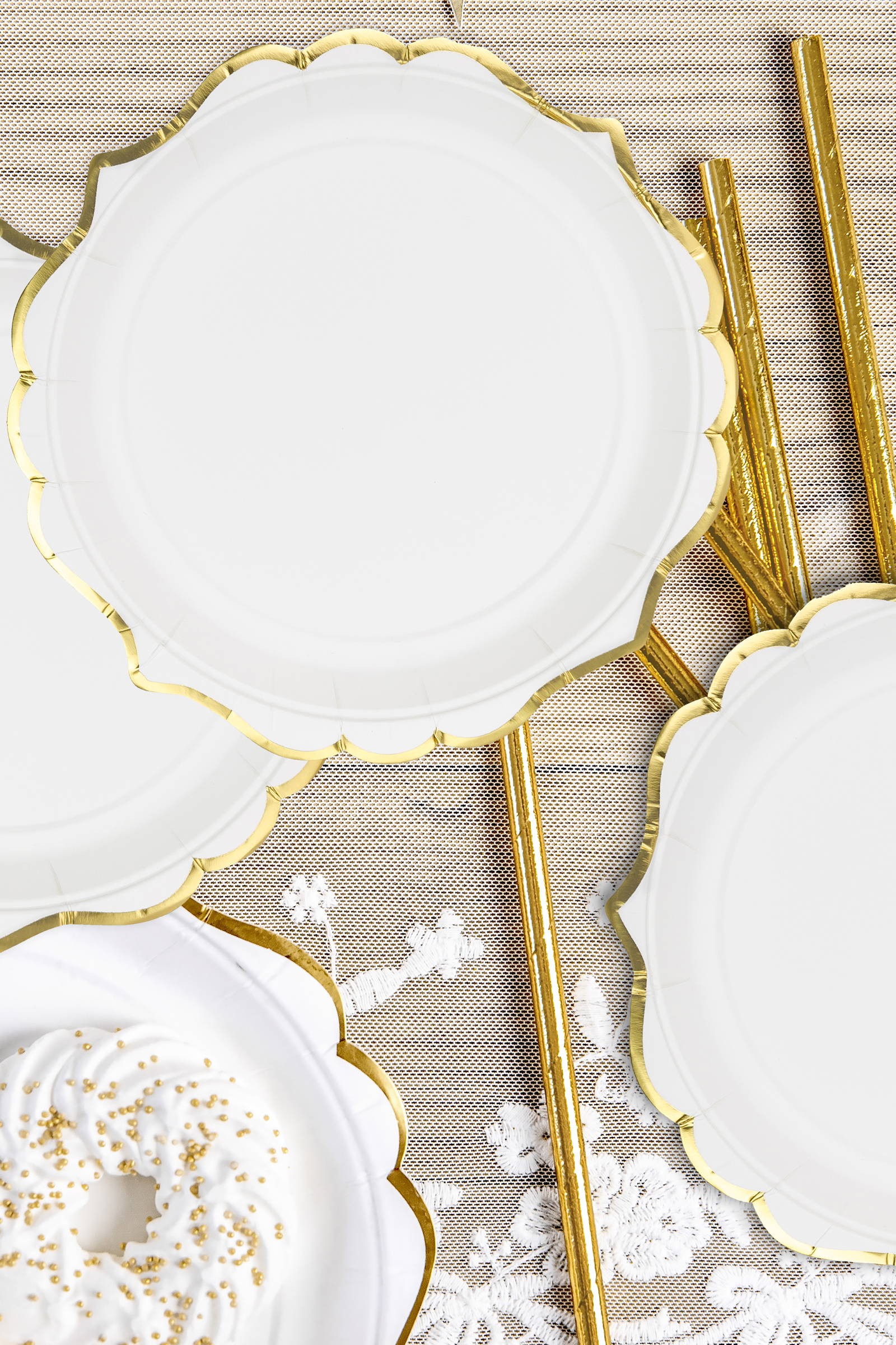 Dekoracje komunijne - talerzyki ze złotem - obraz 0