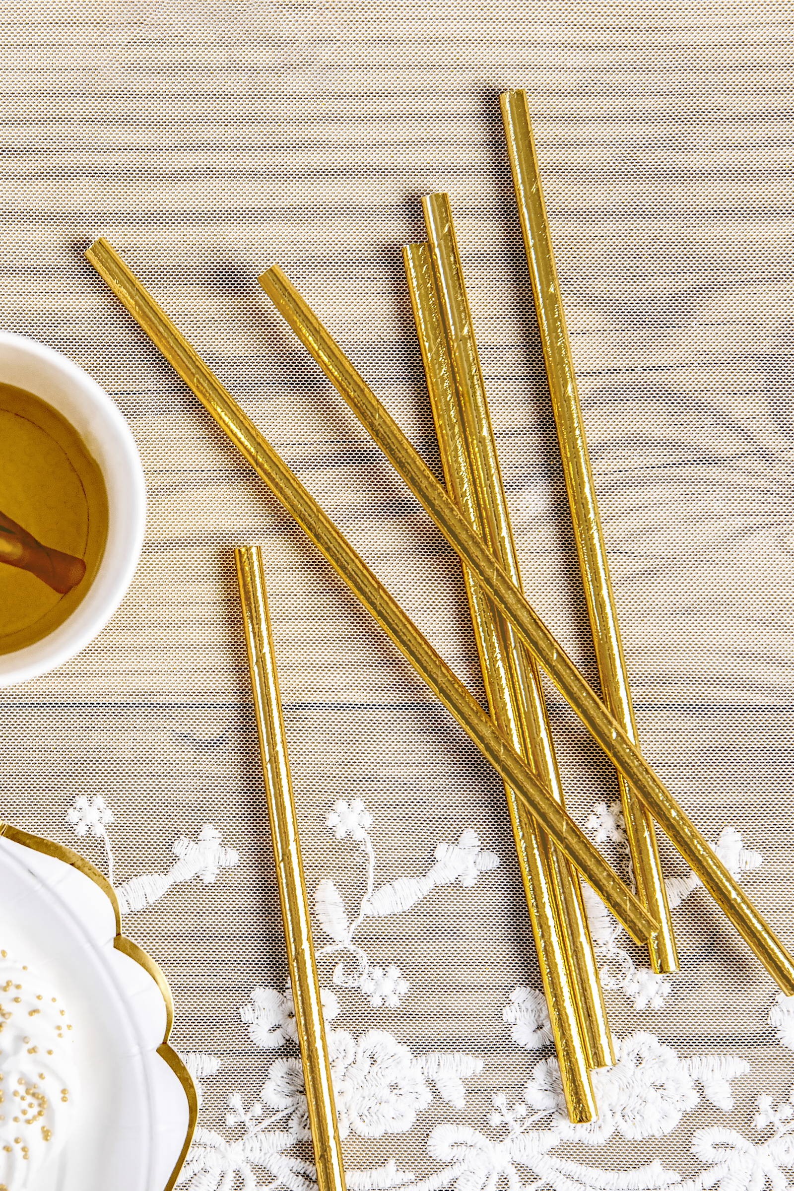 Dekoracje komunijne - złote słomki - obraz 0