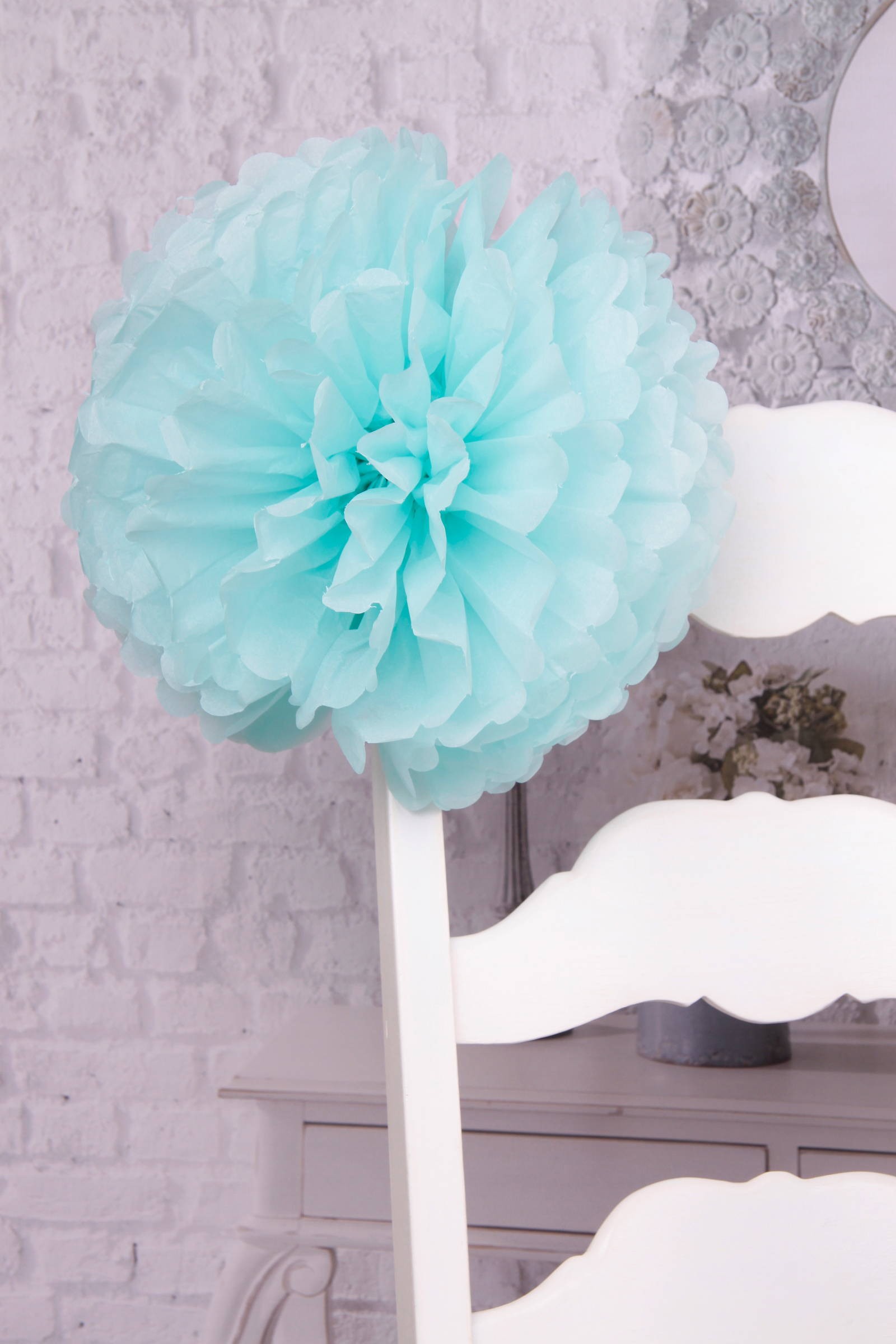 Ozdoba komunijna na krzesło z papieru - niebieska - obraz 0