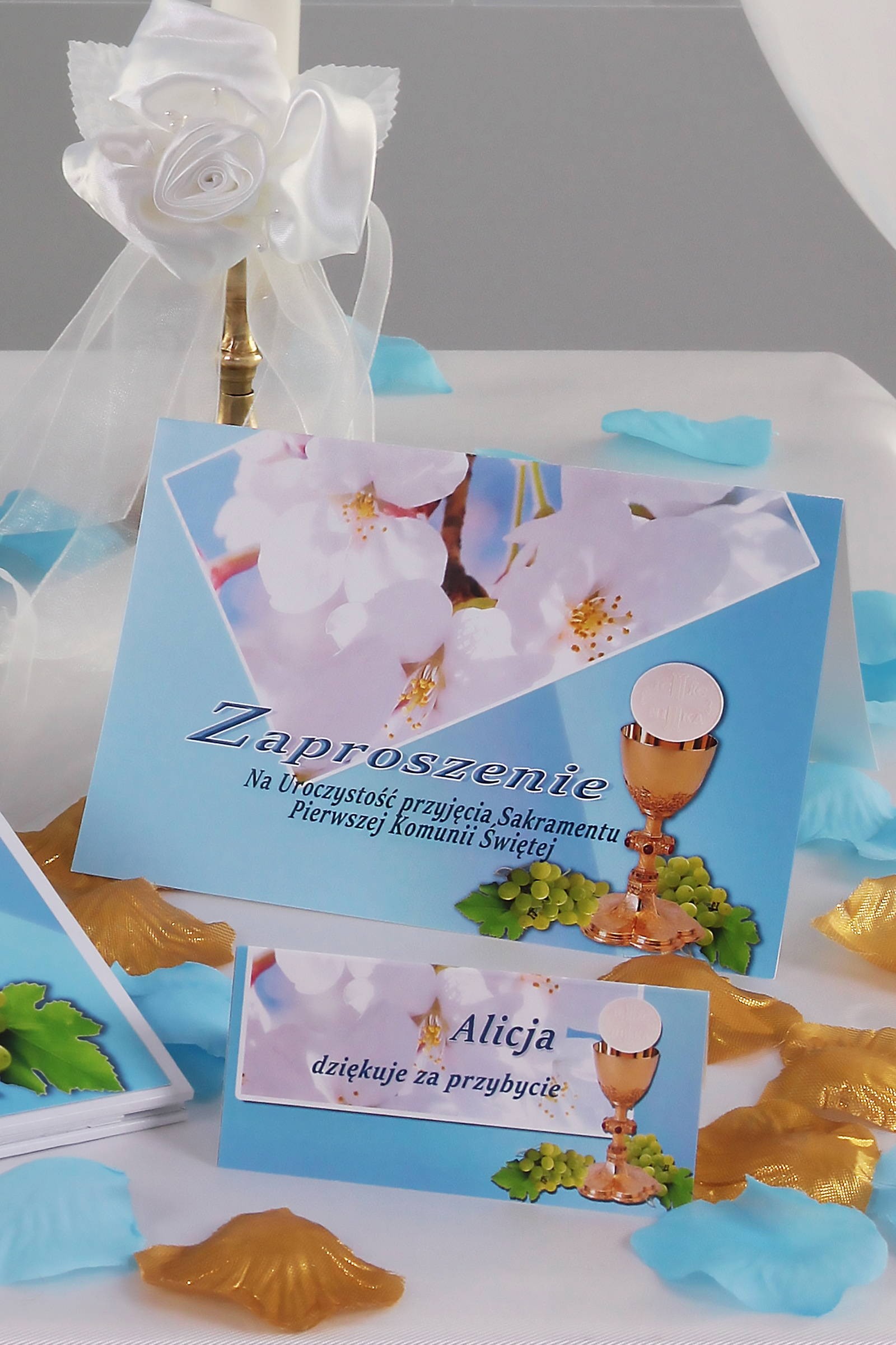 Personalizowane zaproszenia komunijne i winietki - Turkusowa jabłoń - obraz 0