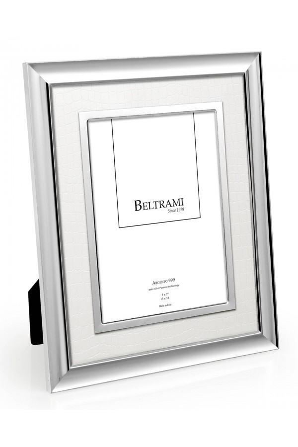 Ramka na zdjęcie z passe partout i skórzanym motywem