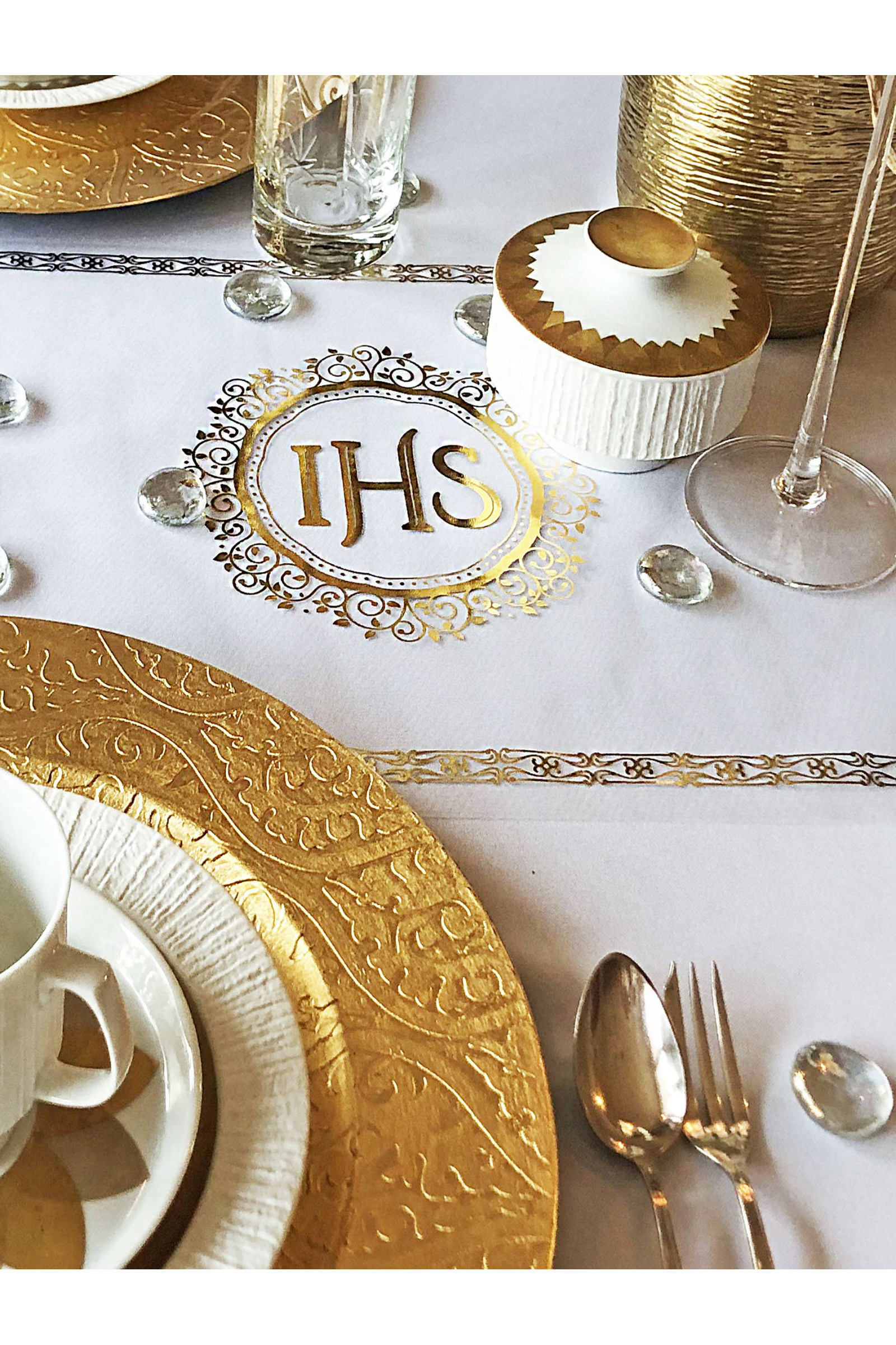 Komunijny lambrekin flizelinowy - Złoty - obraz 1